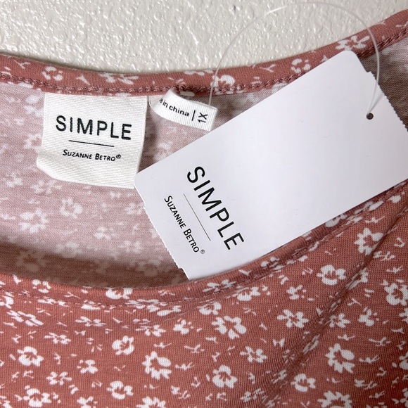 SIMPLE Suzanne Betro Ditsy Floral NEW Boat Neck Cap Sleeve Top Stretch Comfy 1X - Picture 5 of 13